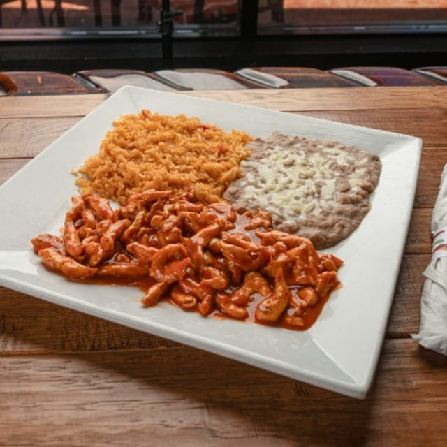 37. Pollo a la Diabla.