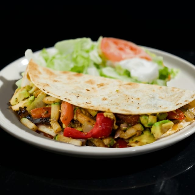 165. Avocadilla (Lunch).