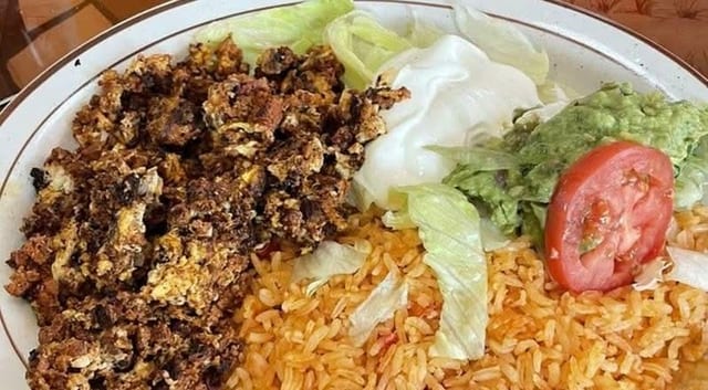 Torta de Huevos con Chorizo**.